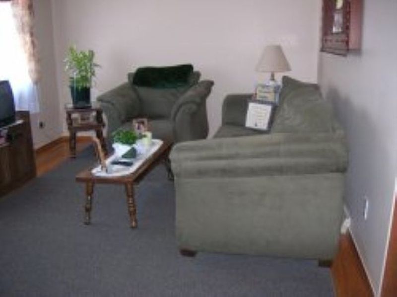 3rd image of 17 HAWLEY Road