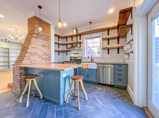 3 Grant St APT 1, Portland, ME 04101