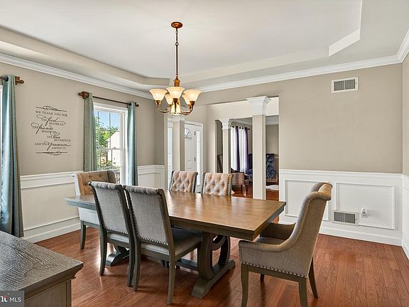 5th image of 15 Sawgrass Dr