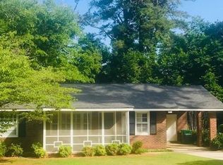 2494 Woodridge Dr, Decatur, GA 30033