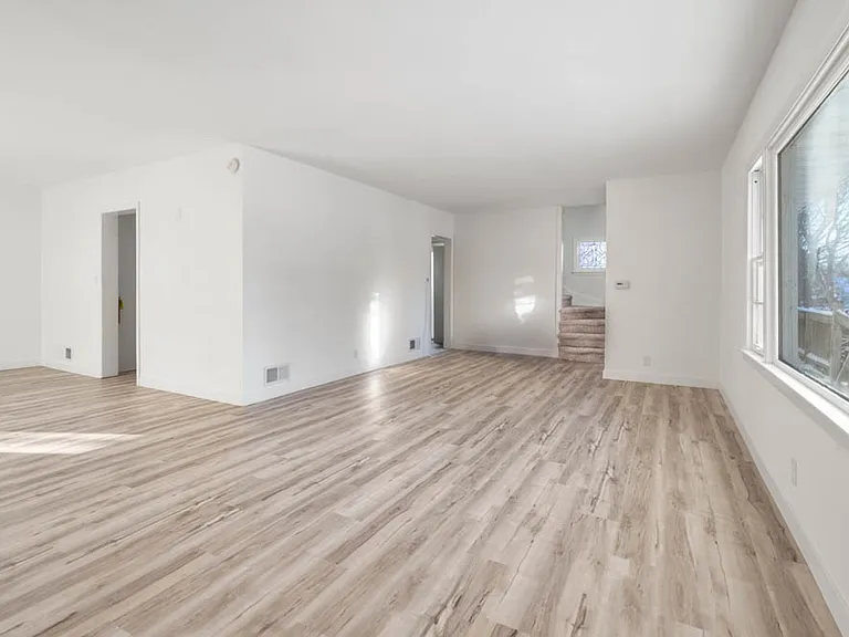1122 Franklin St — Photo 4