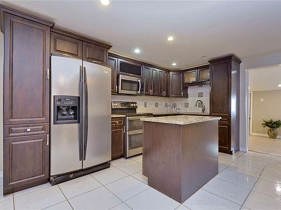4th image of 8706 Sage Ct