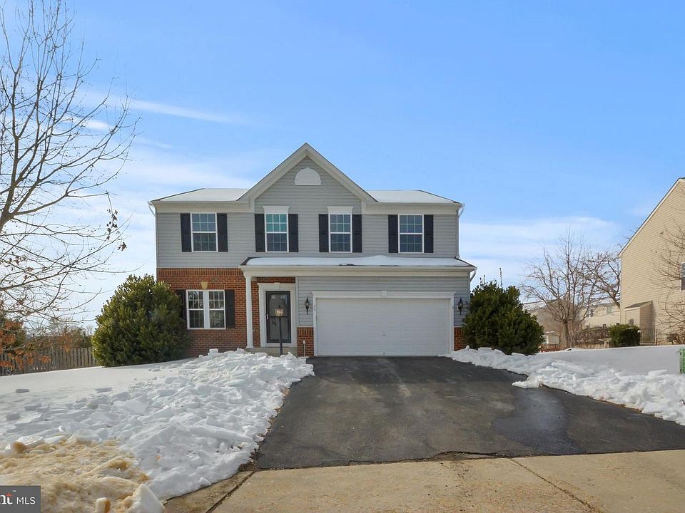 1st image of 20 Manorwood Dr