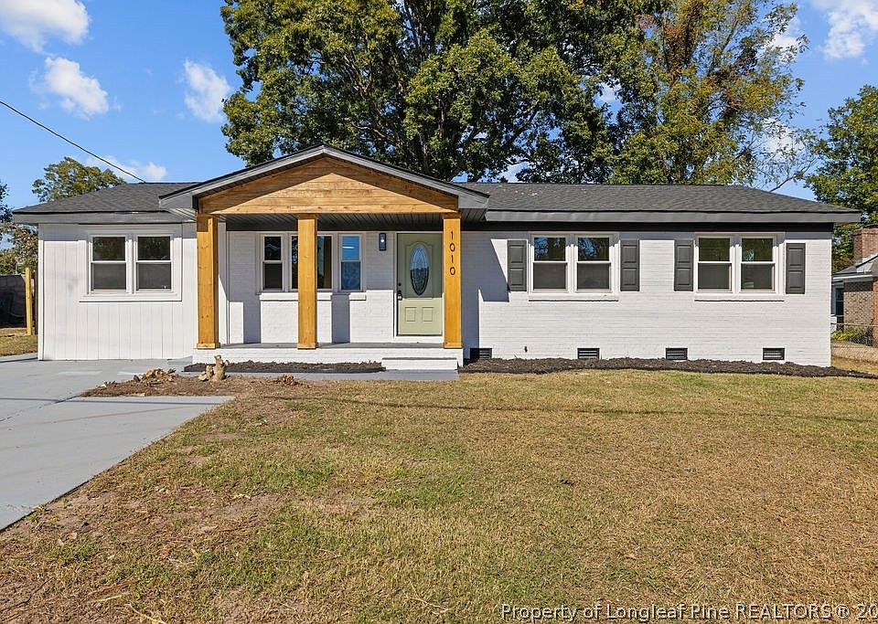 1010 Wayside Road, Fayetteville