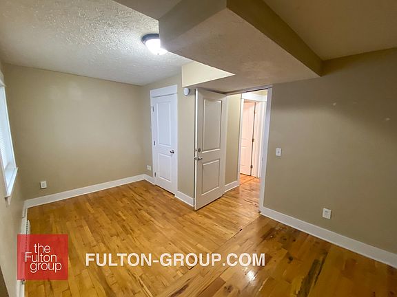 2nd image of 126 Diamond Pl SE