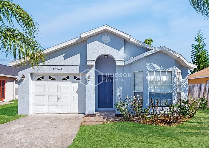 3 bed, 2.0 bath, 1158 sqft, $1,949 — Photo 3