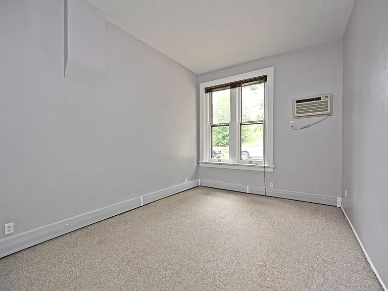 945 Parkside Pl #2 — Photo 16