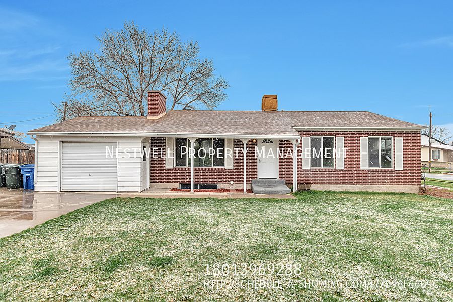 1st image of 4864 W Coquille Ave