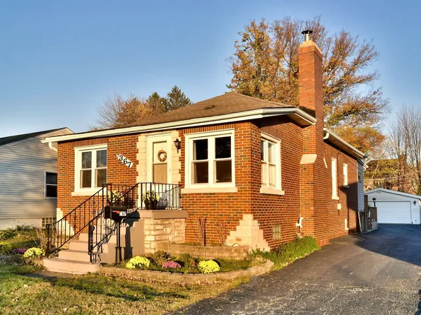367 N Oak St, Elmhurst, IL 60126