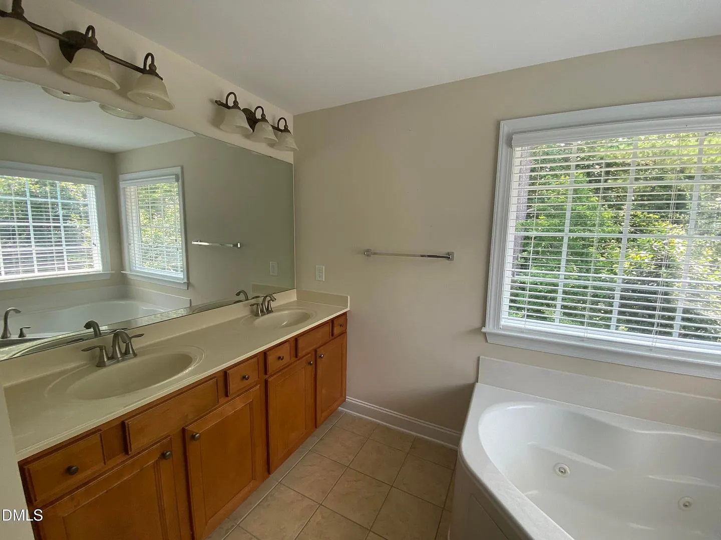 125 Quarryrock Road — Photo 3