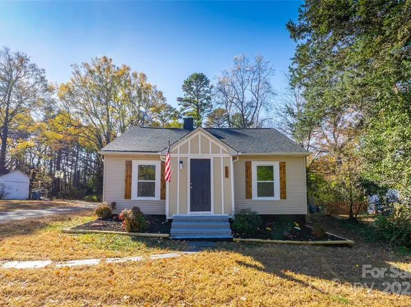 1220 Milton Ave, Kannapolis, NC 28081