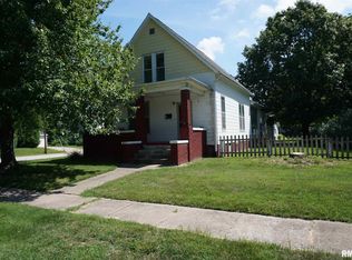 203 S White St, Macomb, IL 61455