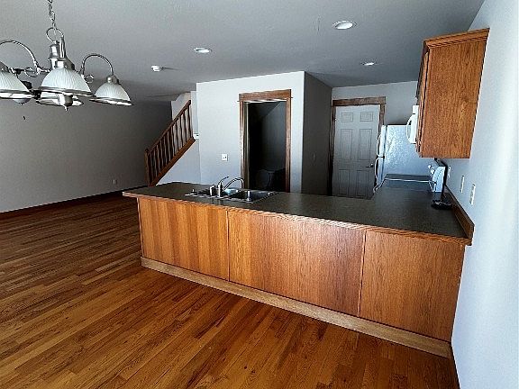 2nd image of 5423 Glenellen Dr APT 13
