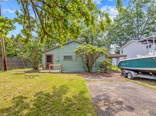 1 Riverside Dr, Pulaski, NY 13142