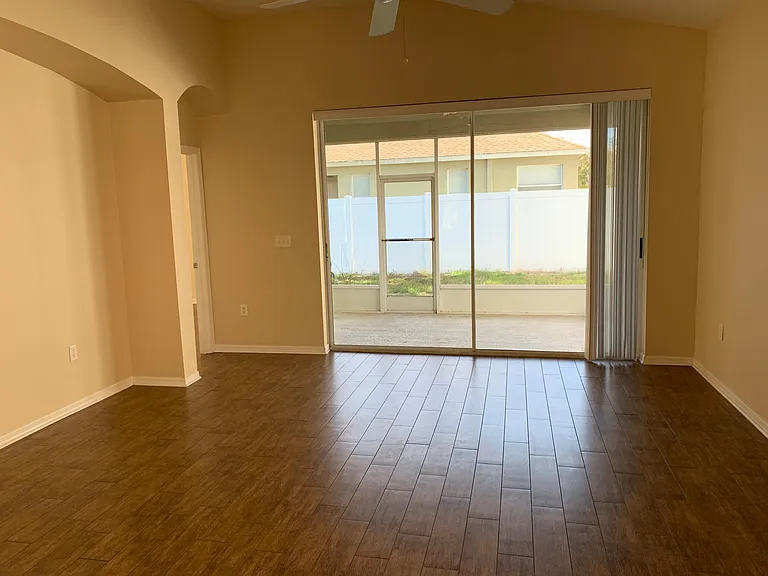 1207 Gentilly Ln — Photo 9