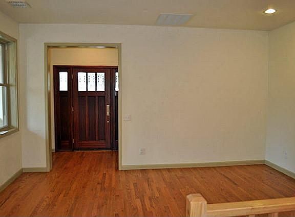 2nd image of 949 N Windomere Ave