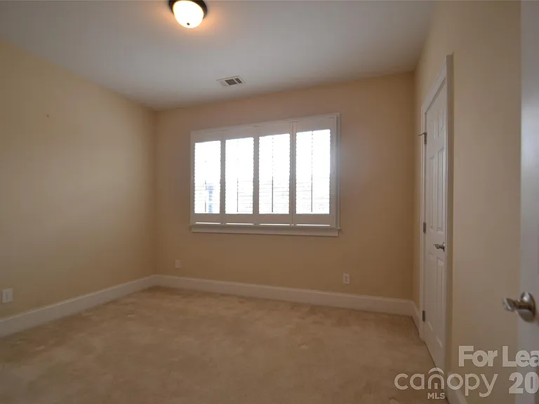6005 Village Dr NW — Photo 15
