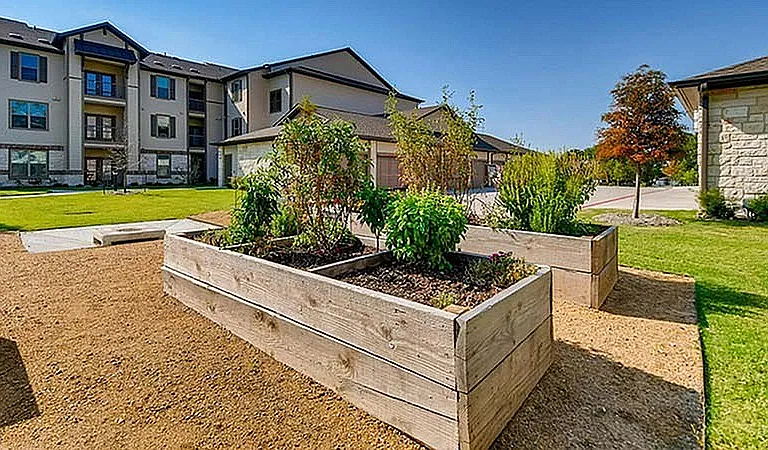 gardening-a7aa20ae987e74ef59e883fb2a1c1aed