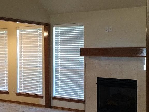 Living Room with Gas Log Fireplace