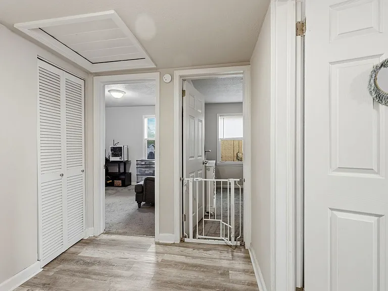 5327 Lexington Ave — Photo 19