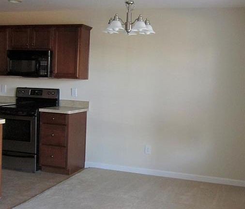 5th image of 857 Malabu Dr APT 1001