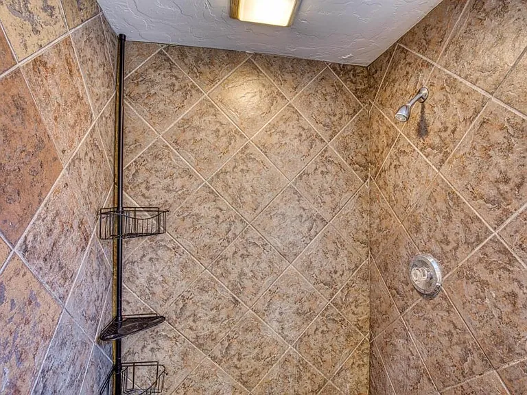 1304 E Linden St #1 — Photo 31