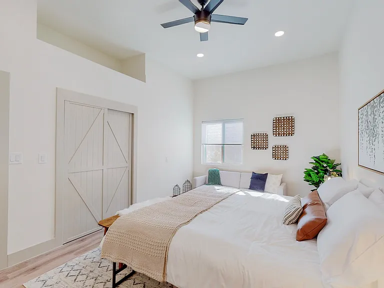 223 Sierra Dr SE #C2 — Photo 16