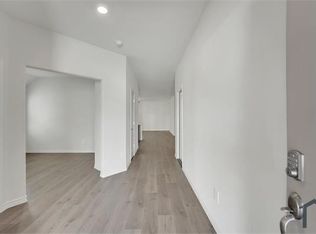 619 Carters Grove Dr, Fate, TX 75189