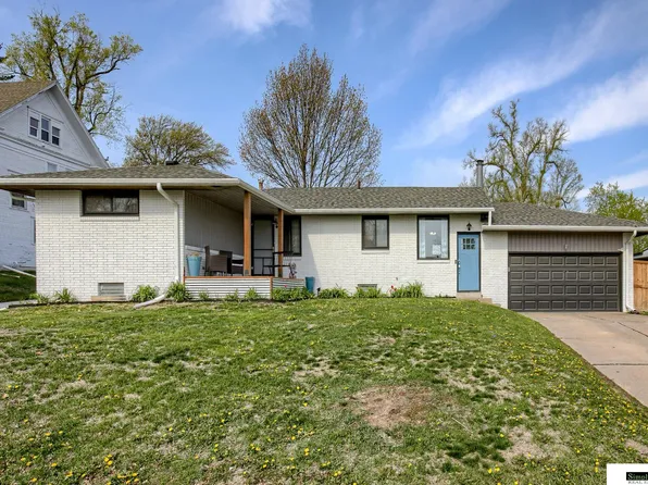 2901 S 47th St, Lincoln, NE 68506