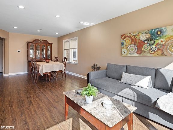 3rd image of 5016 N Mango Ave Floor 1
