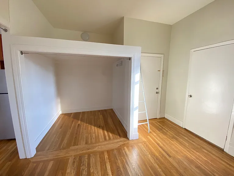 851 OFarrell Street — Photo 26