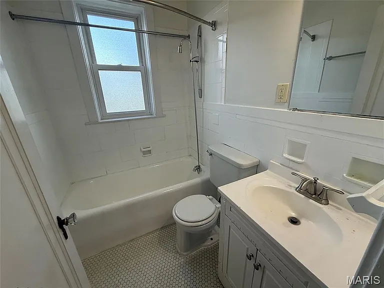 3954 Dover Pl — Photo 6