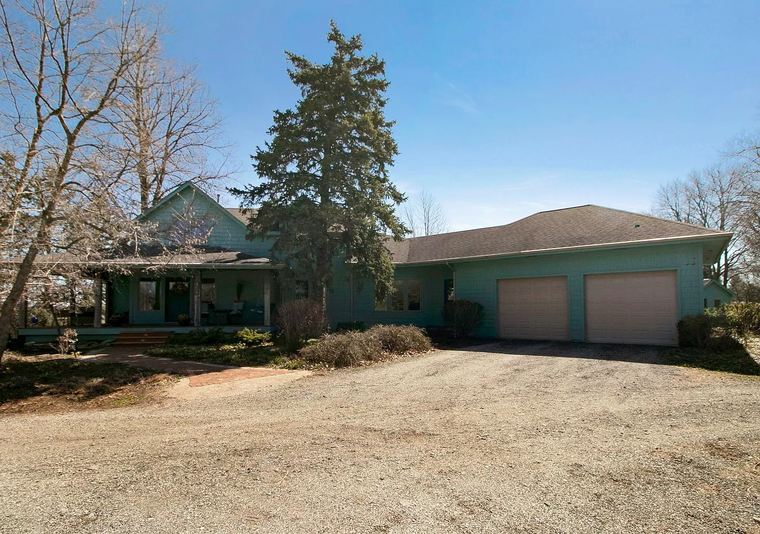 3 bed, 3281 sqft, $4,250 — Photo 4