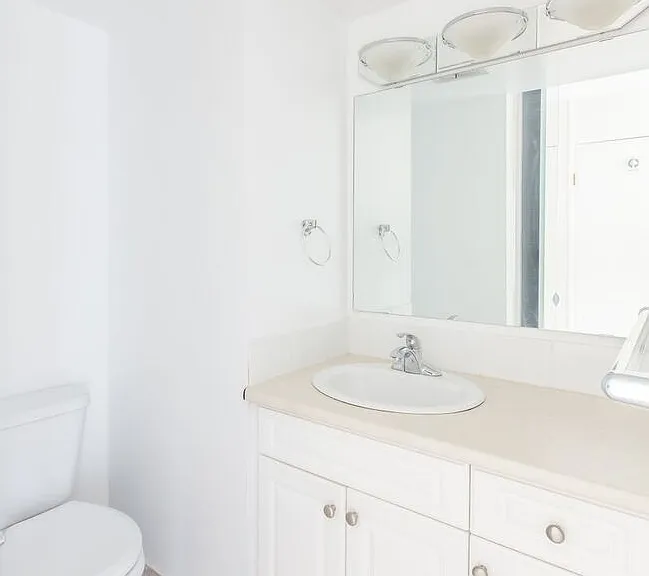 2025 Bellevue Ave — Photo 8