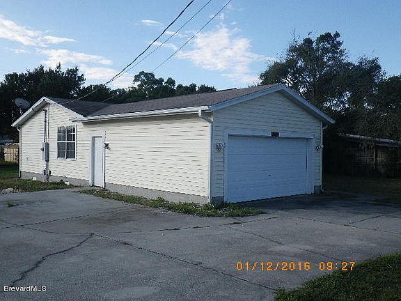 2nd image of 1627 Rosetine St