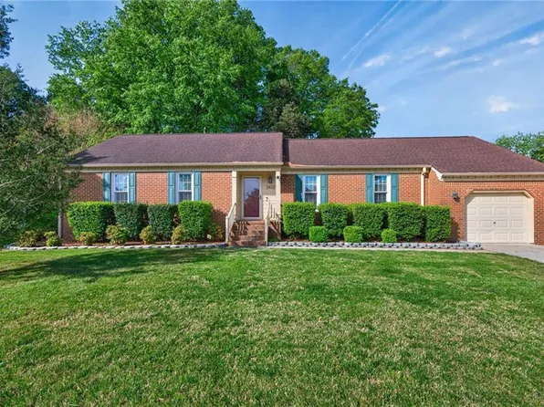 2432 Lakewood Ln, Chesapeake, VA 23321