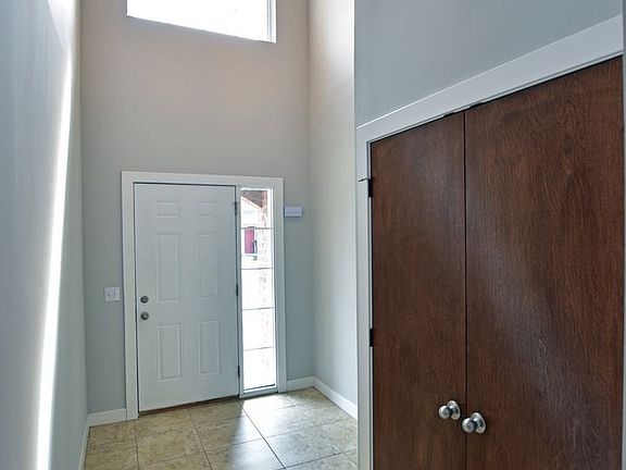 4th image of 6153 Windemere Ln
