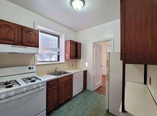 21432 43rd Ave APT 310, Bayside, NY 11361
