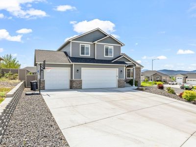 1589 Valhalla Loop, Selah, WA, 98942