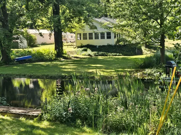 5506 Ravenswood Ave, Pullman, MI 49450