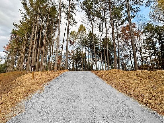 2nd image of 100 Mount Springer Rd