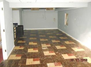 28807 Five Mile Rd, Livonia, MI 48154