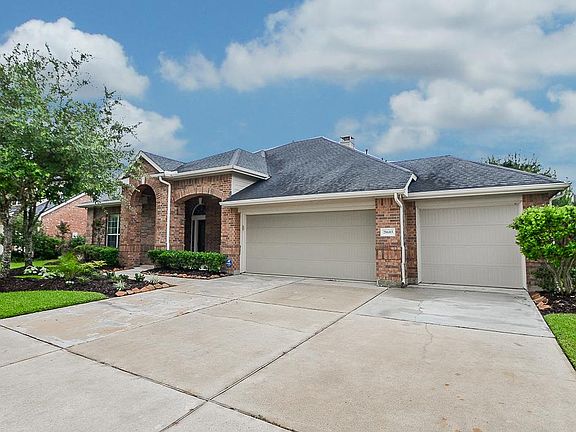 2nd image of 28603 Hayden Park Dr