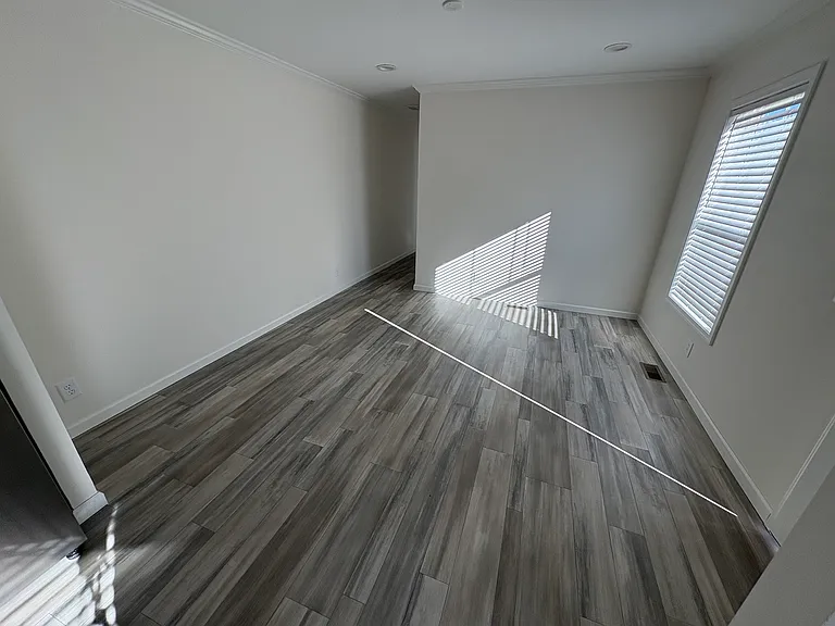 215 Woodland Dr — Photo 5