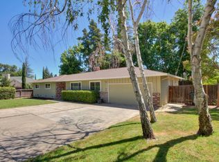 4214 Walnut Ave, Carmichael, CA 95608