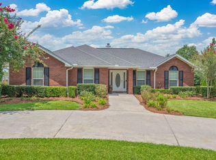 48 Cannon Dr, Laurel Hill, FL 32567