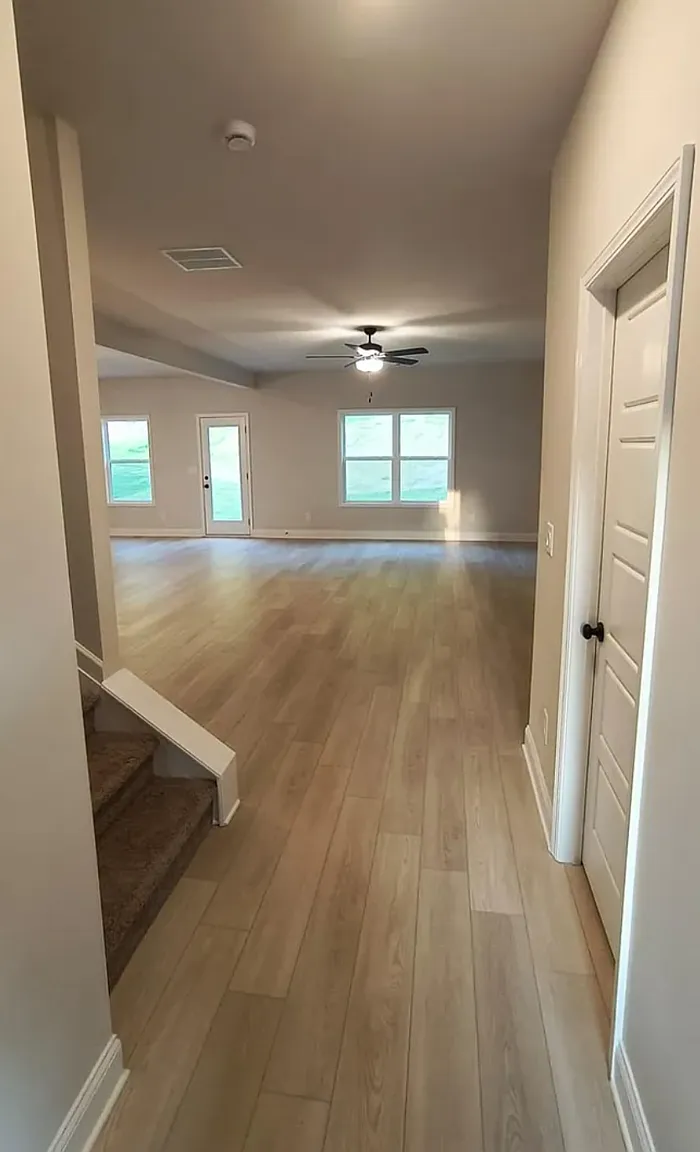 4 bed, 3.5 bath, 2244 sqft, $2,250 — Photo 2