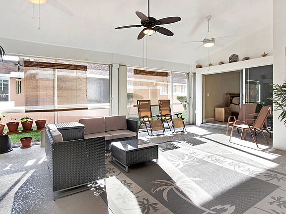4th image of 9104 Palm Island Cir