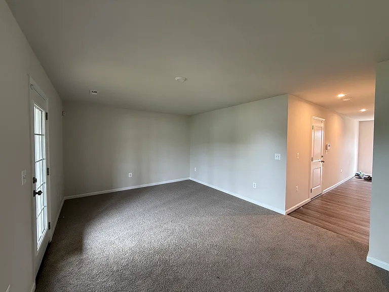 369 Willowshire Ct — Photo 14