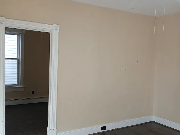 139 N Clinton St #2 — Photo 6